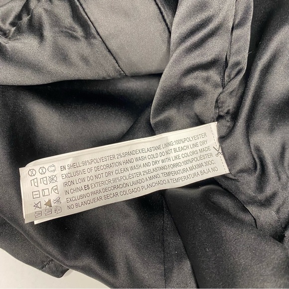 Forever U Exclusive | Women's Black Strapless Romper with Pearl design Size S - Picture 16 of 16